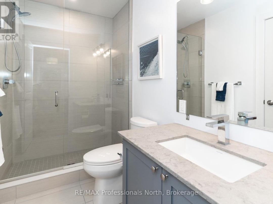 100 - 25 PEN LAKE POINT ROAD, 