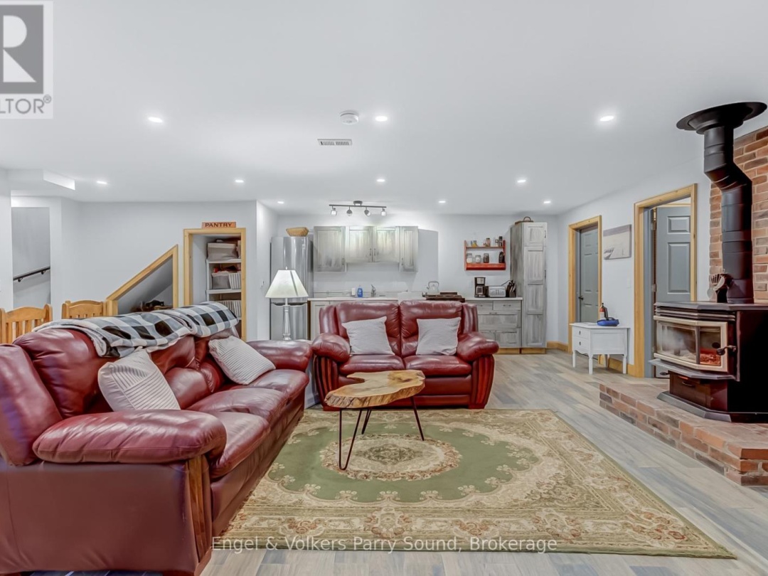49 Cemetery Road, Seguin