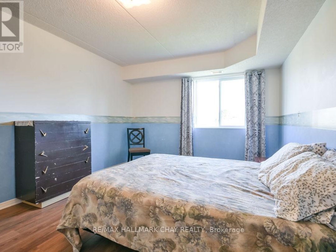 203 - 125 BOND STREET, 