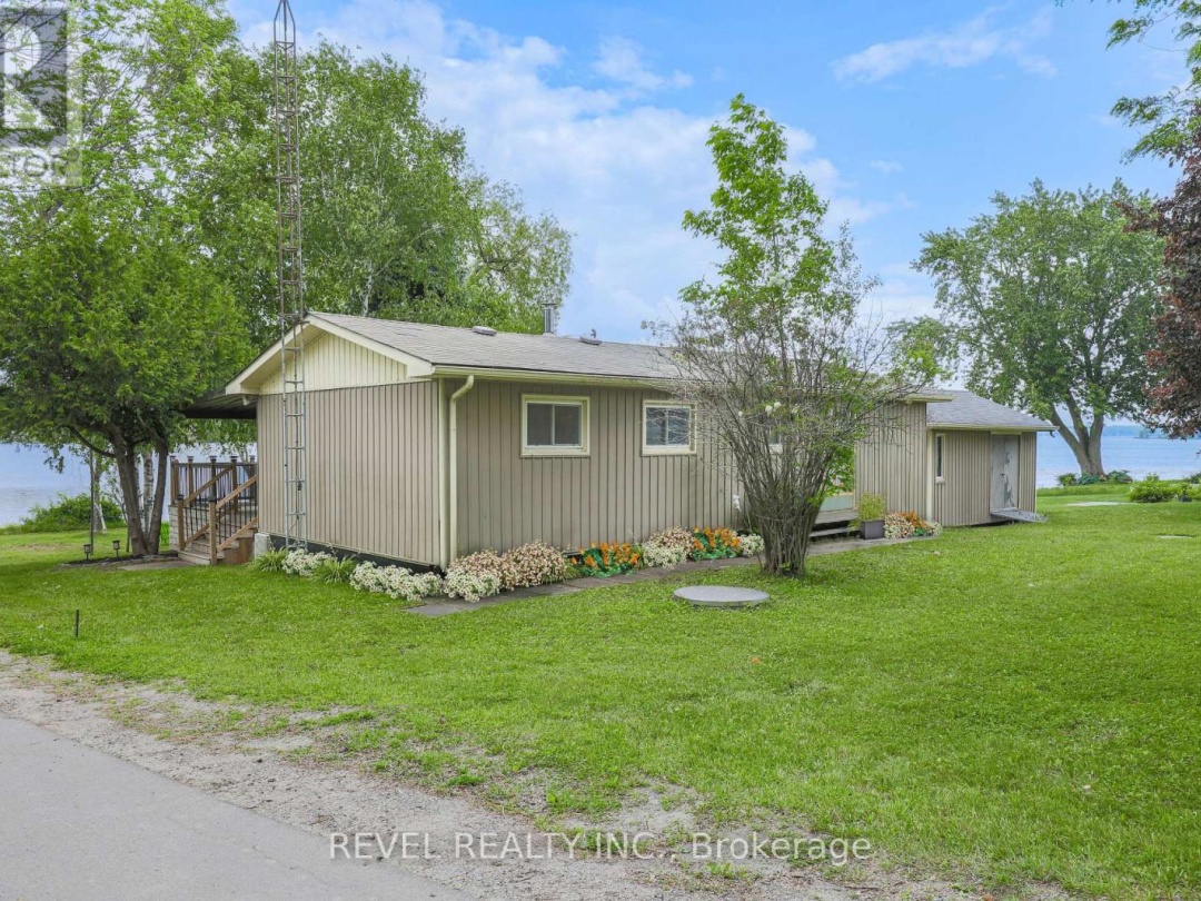 3 HILLSIDE DRIVE, 