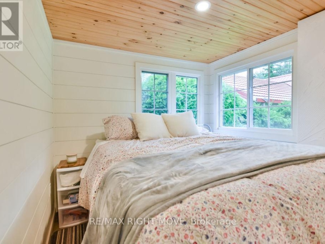 4458 PLUM POINT ROAD, 