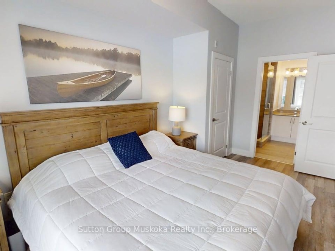 423 - 25 PEN LAKE POINT ROAD, 