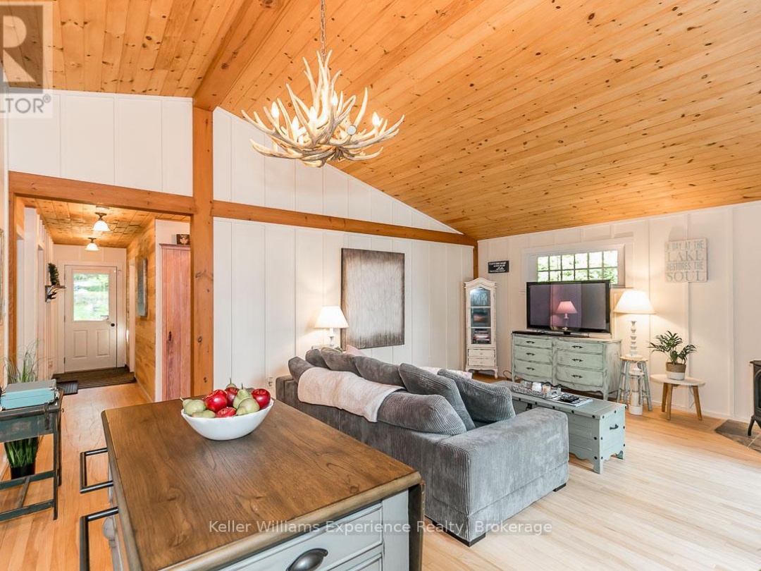 1123 STONE GATE LANE, 
