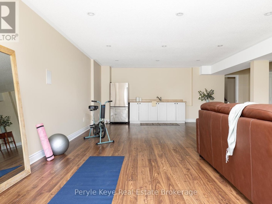 5 PRESCOTT CRESCENT, 