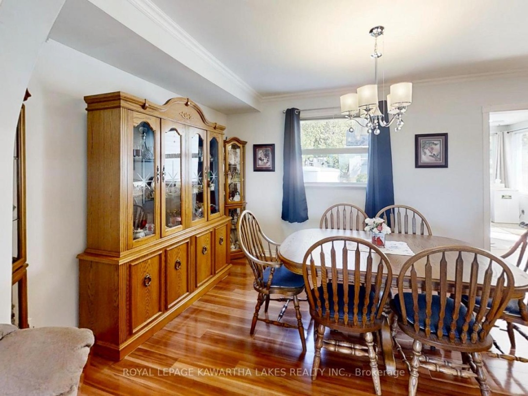 835 CEDAR GLEN ROAD, 