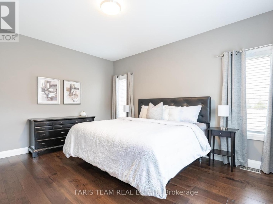 5 Breanna Boulevard, Oro-Medonte (Prices Corners)