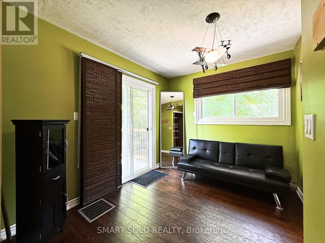 105 MUSKOKA GLENS COTTAGE ROAD, 