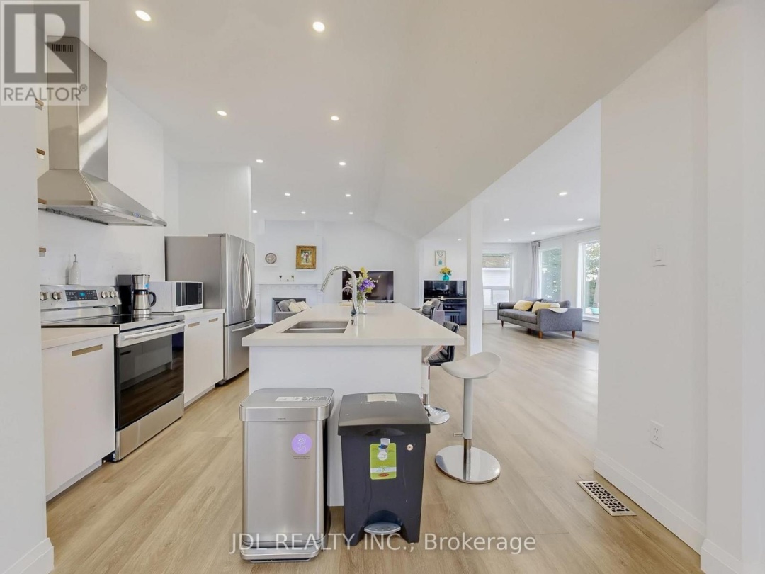25220 Maple Beach Road, Lake Simcoe