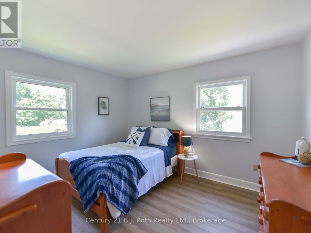 330 BAY STREET, 