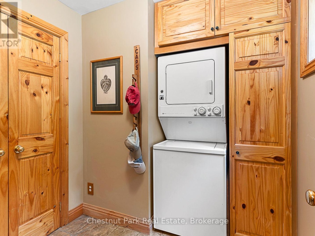 1003 ARNOTT LANE, 