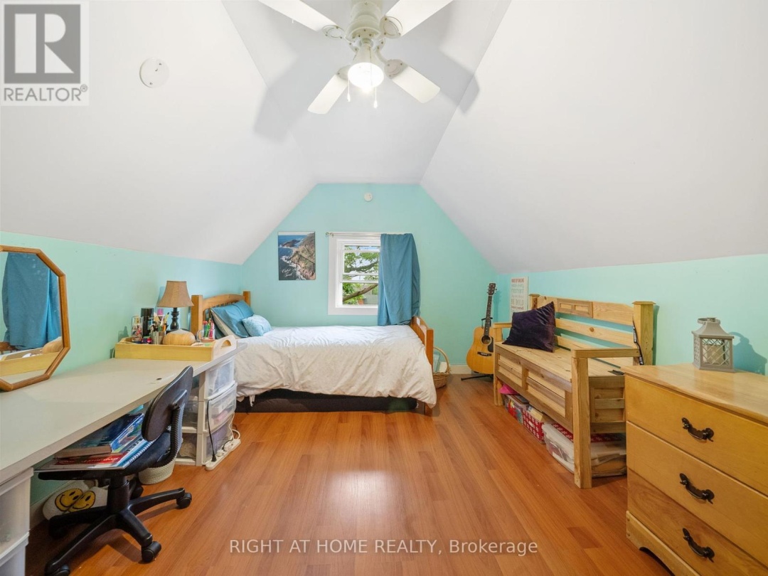 251 LACLIE STREET, 