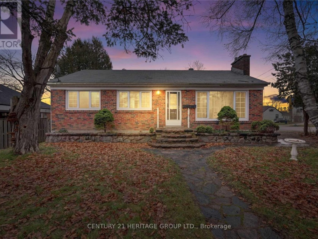 36 ARGYLE AVENUE, Orillia
