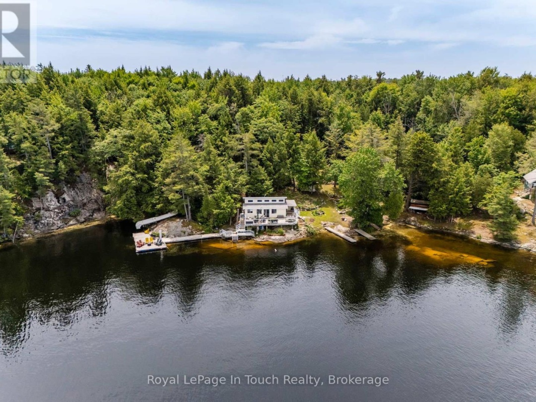 4 IS 270 GEORGIAN BAY ISLAND, 