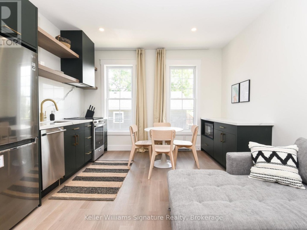 18 OAK STREET, 