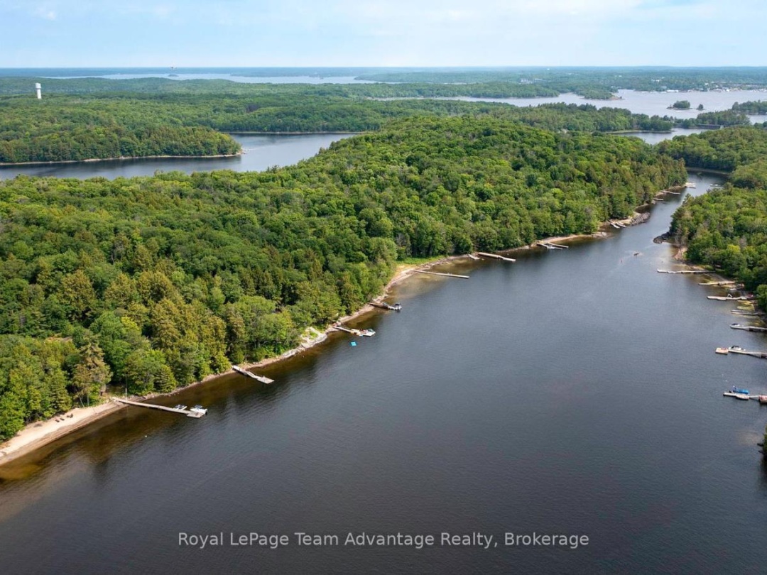 24 B717 ISABELLA ISLAND, 