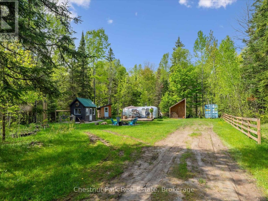 216 BLACKWATER LAKE ROAD, Seguin