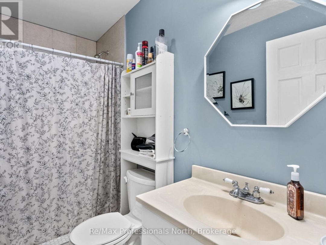 1011 Fitchett Lane, Riley Lake