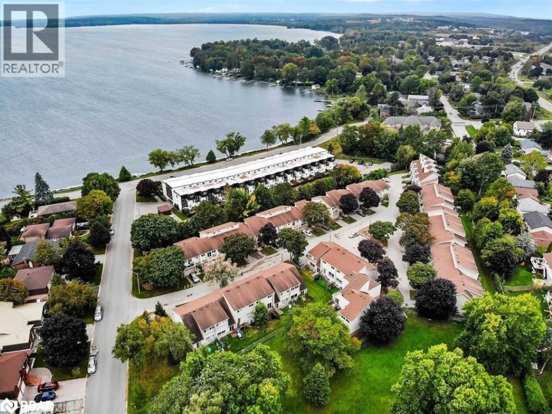 12 LANKIN Boulevard Unit# 36, 