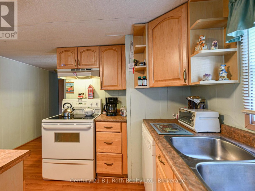 31 - 580 WEST STREET S, 