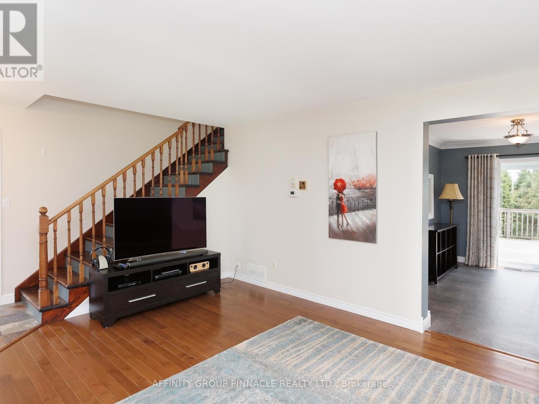 730 THE GLEN ROAD, 