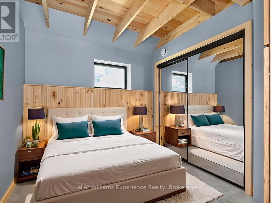 753 HONEY HARBOUR ROAD, 