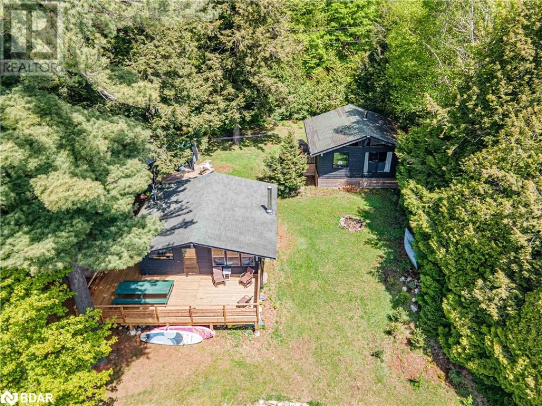 228 Macbeth Island Island, Wood Lake
