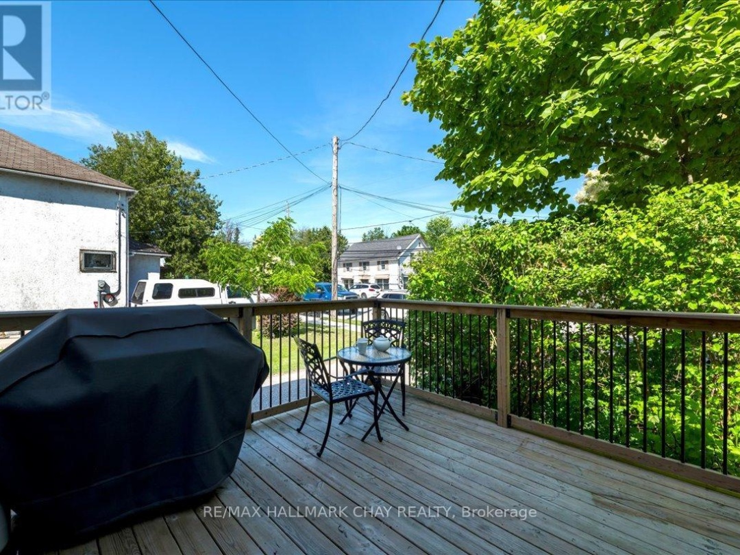 3366 MUSKOKA STREET, 