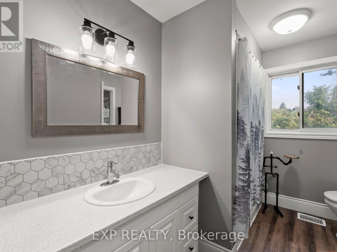 24115 THORAH PARK BOULEVARD, 