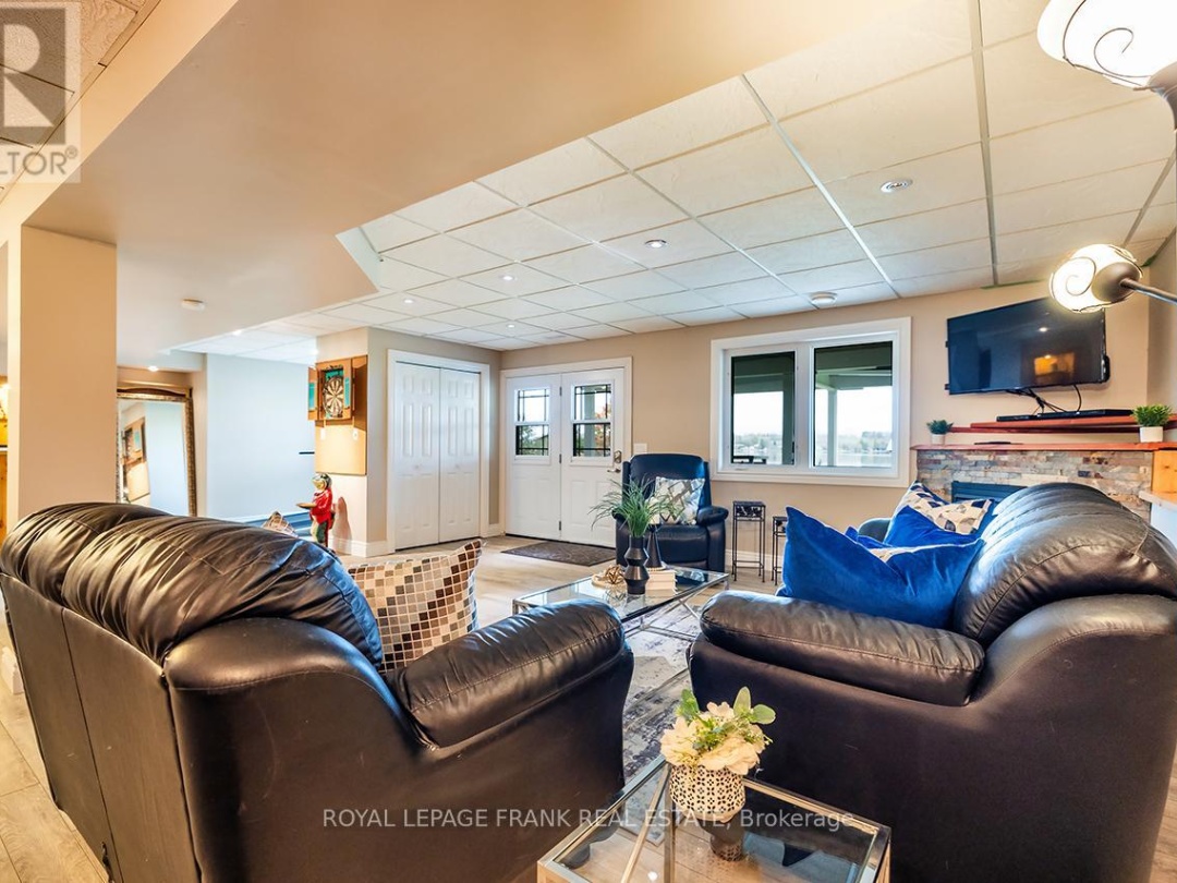25 SHELLEY DRIVE, 