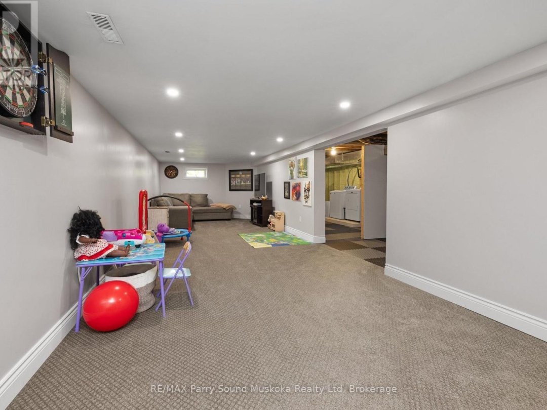 8 Pineridge Road, McDougall