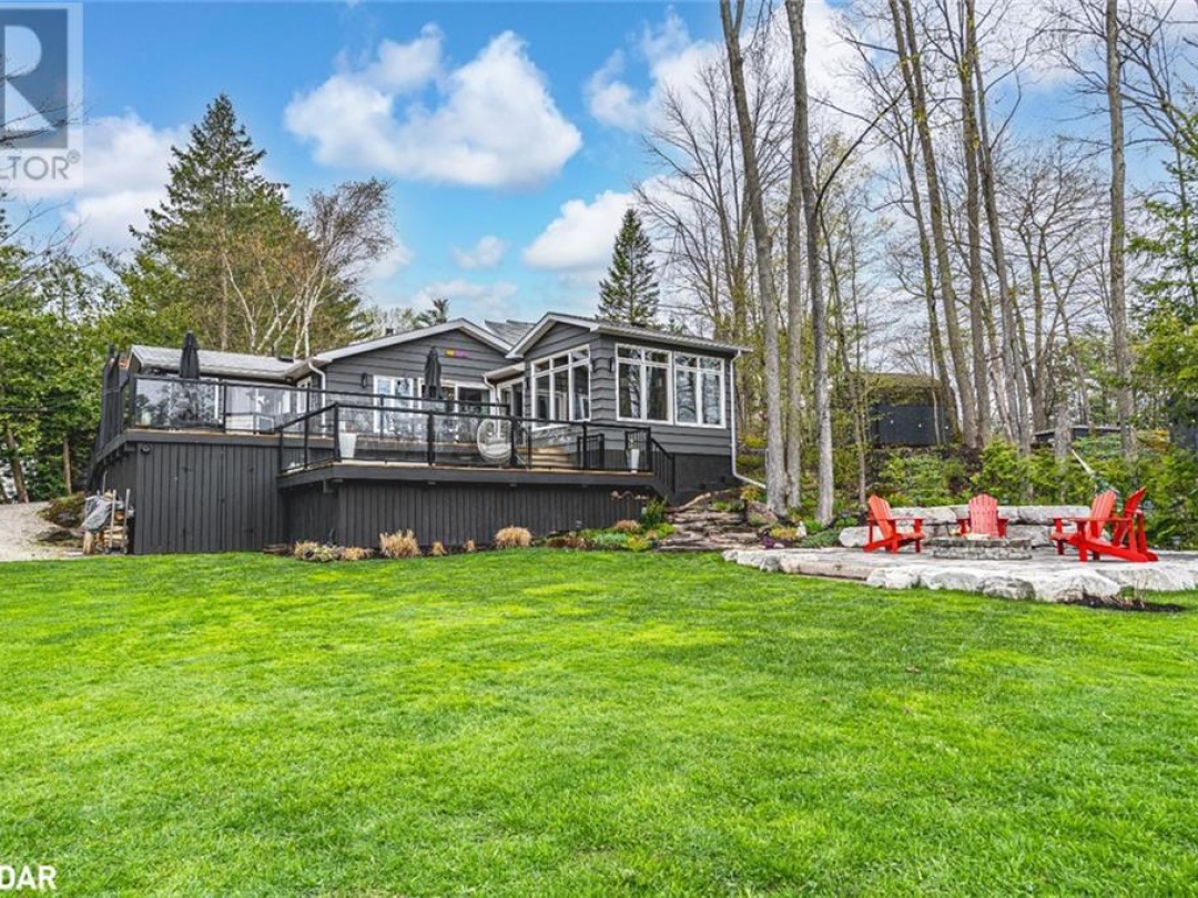 7952 Park Lane Crescent, Black Lake