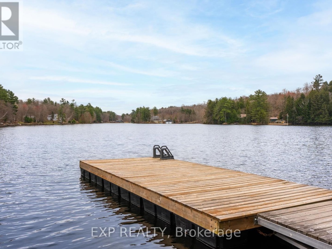5B SOUTHWELL DRIVE, Horseshoe Lake