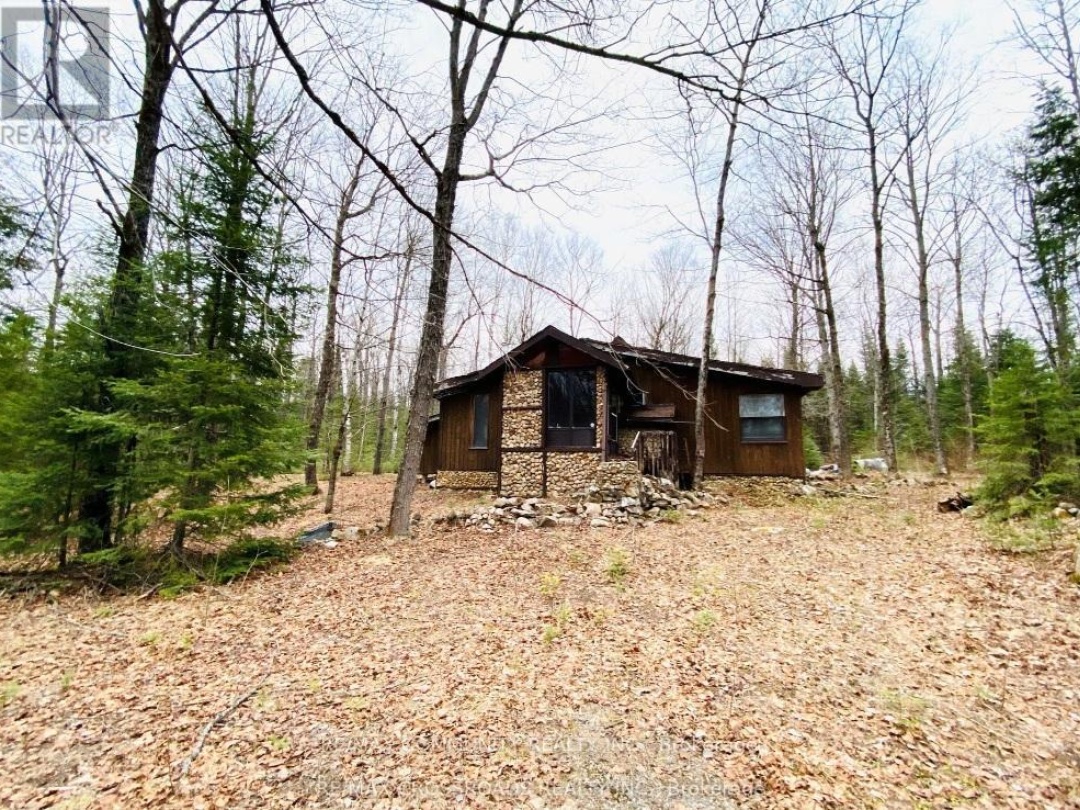 1930 Glamor Lake Road, Glamor Lake