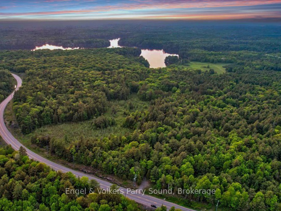 53 BIRDWOOD LANE, Harris Lake