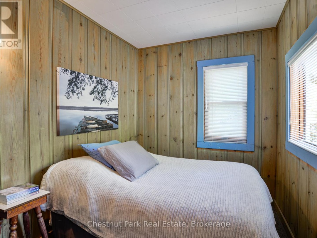 4558 Riverview Drive, Sparrow Lake