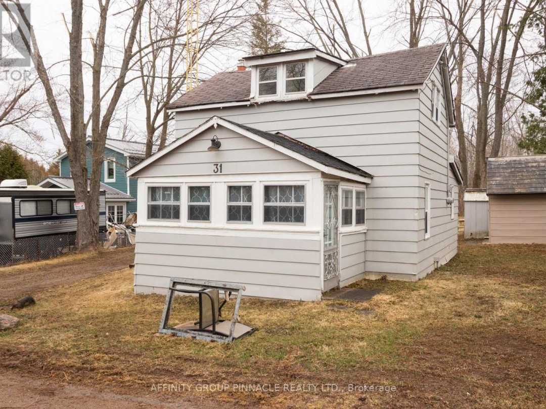 31 Birchcliff Avenue, Sturgeon Lake