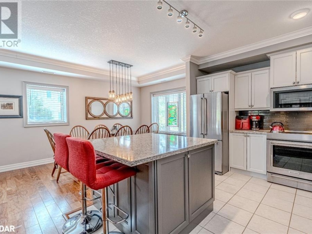 130 Steamship Bay Road Unit# 207, Lake Muskoka