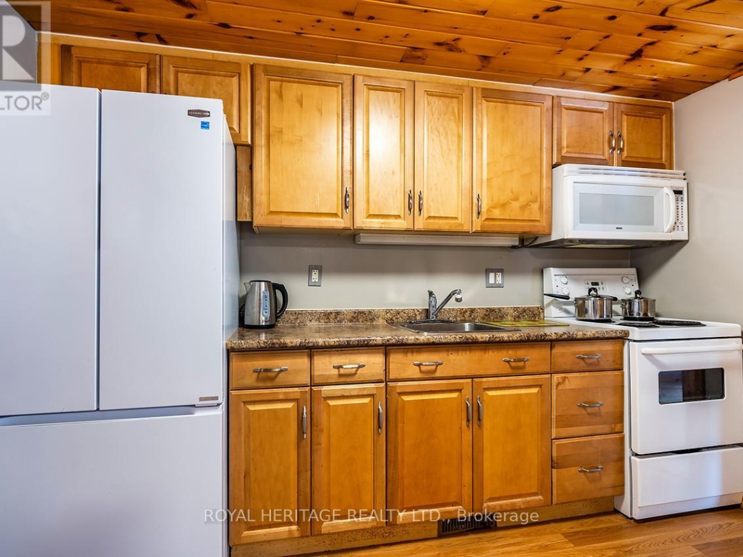 428 Kennedy Drive, Little Bald Lake