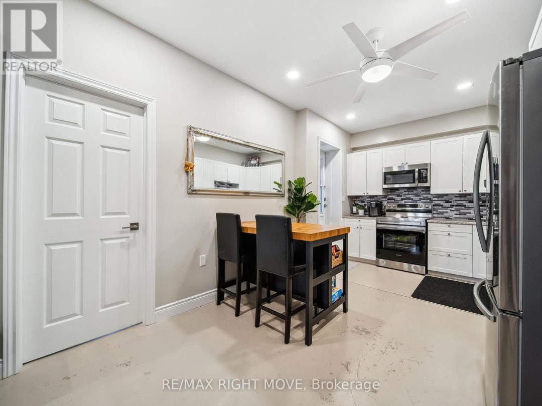 1 & 2 - 112B CREIGHTON STREET S, Ramara (Atherley)
