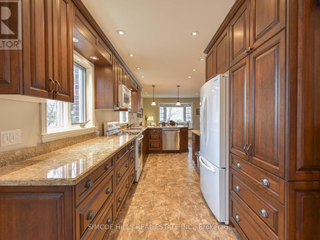 425 40 Museum Drive, Orillia