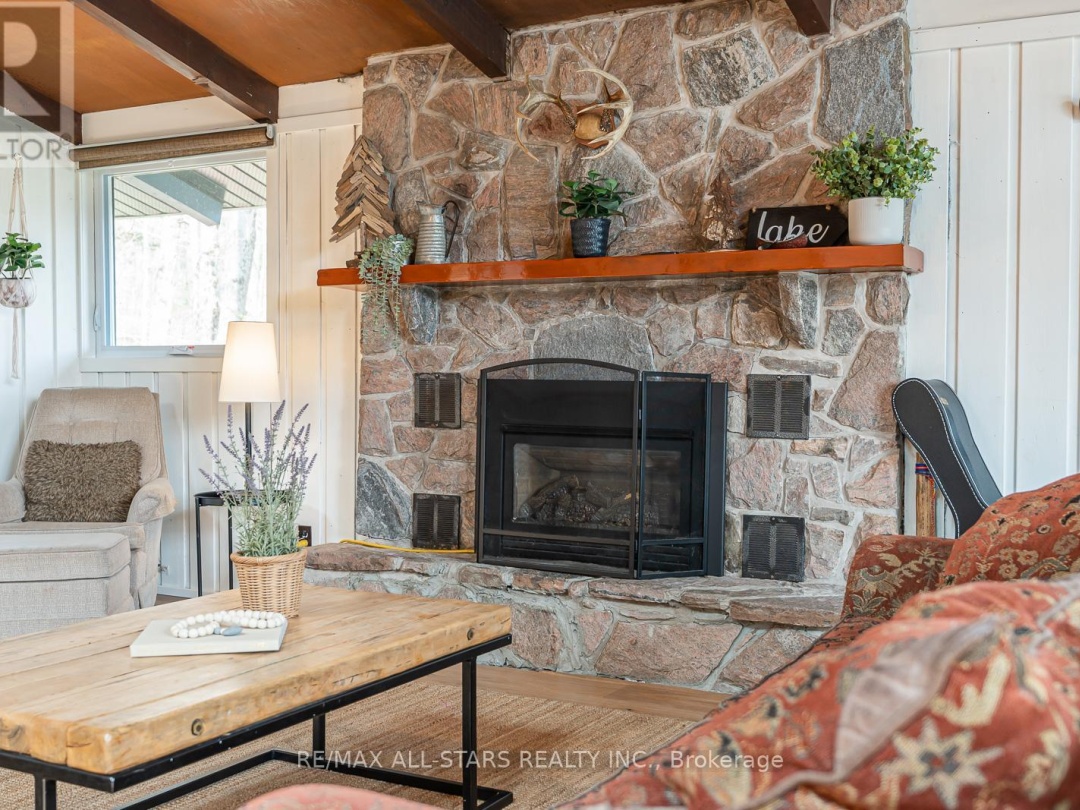 1008 Rolland Drive, Little Kennisis Lake