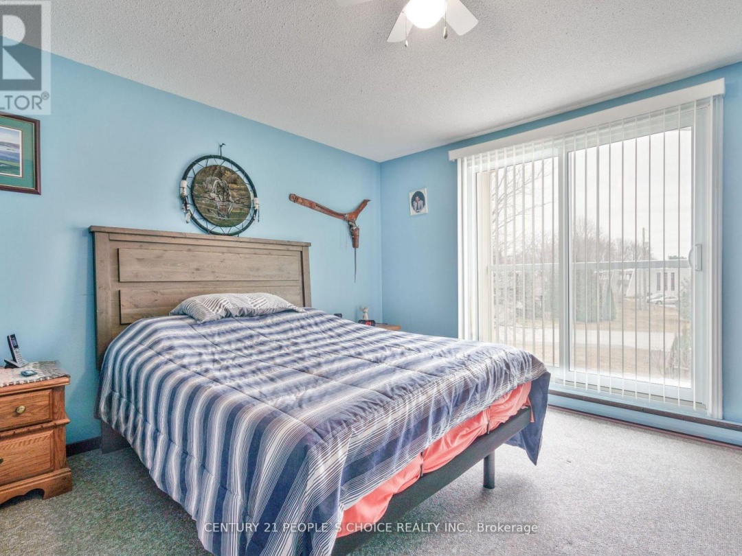 3 4 Paradise Boulevard, Lake Simcoe