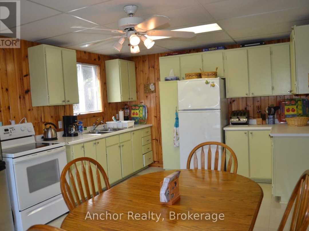 10167 Little Hawk West Sho, Little Hawk Lake