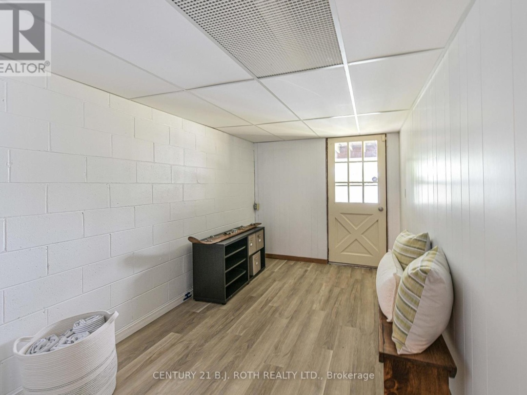 71 CAMPBELL BEACH ROAD, 