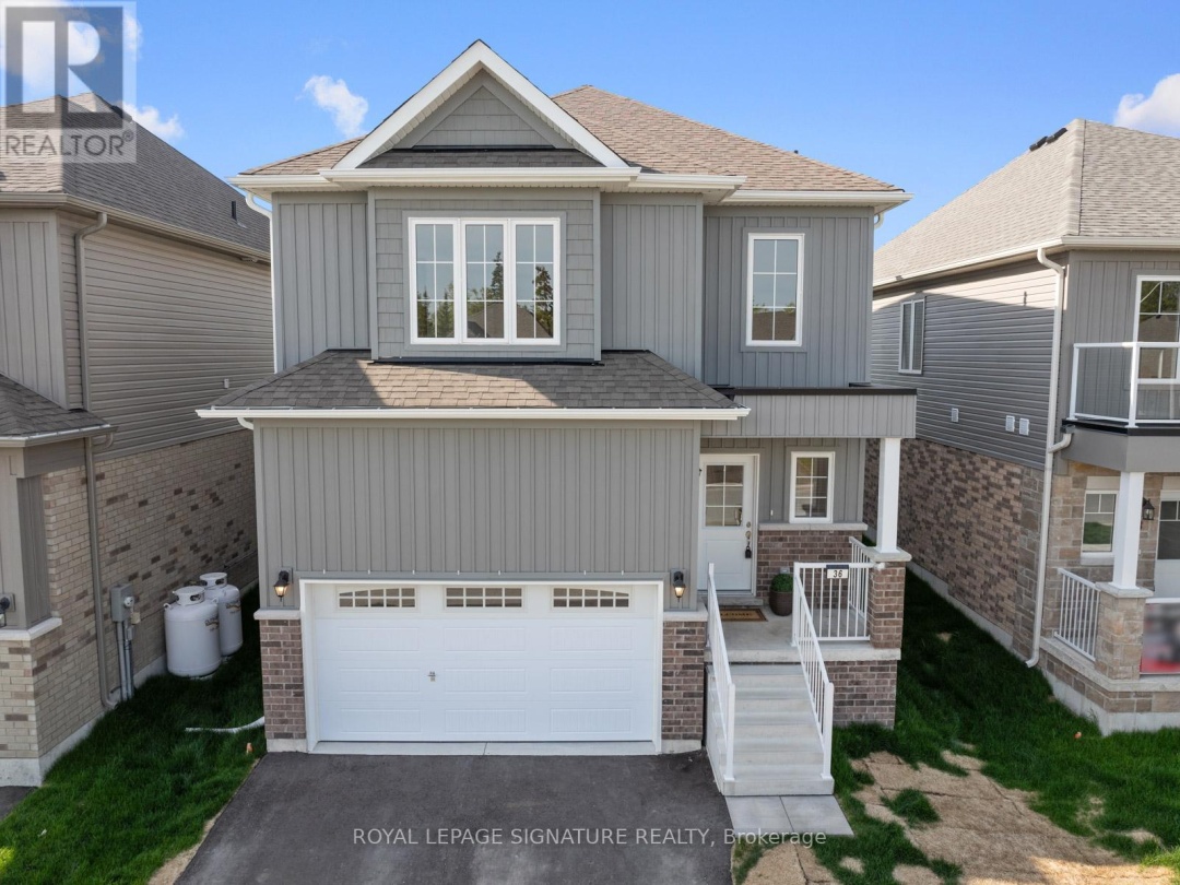 36 HILLCROFT WAY, 