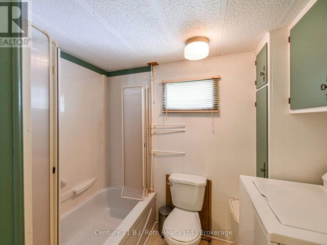 31 - 580 WEST STREET S, 