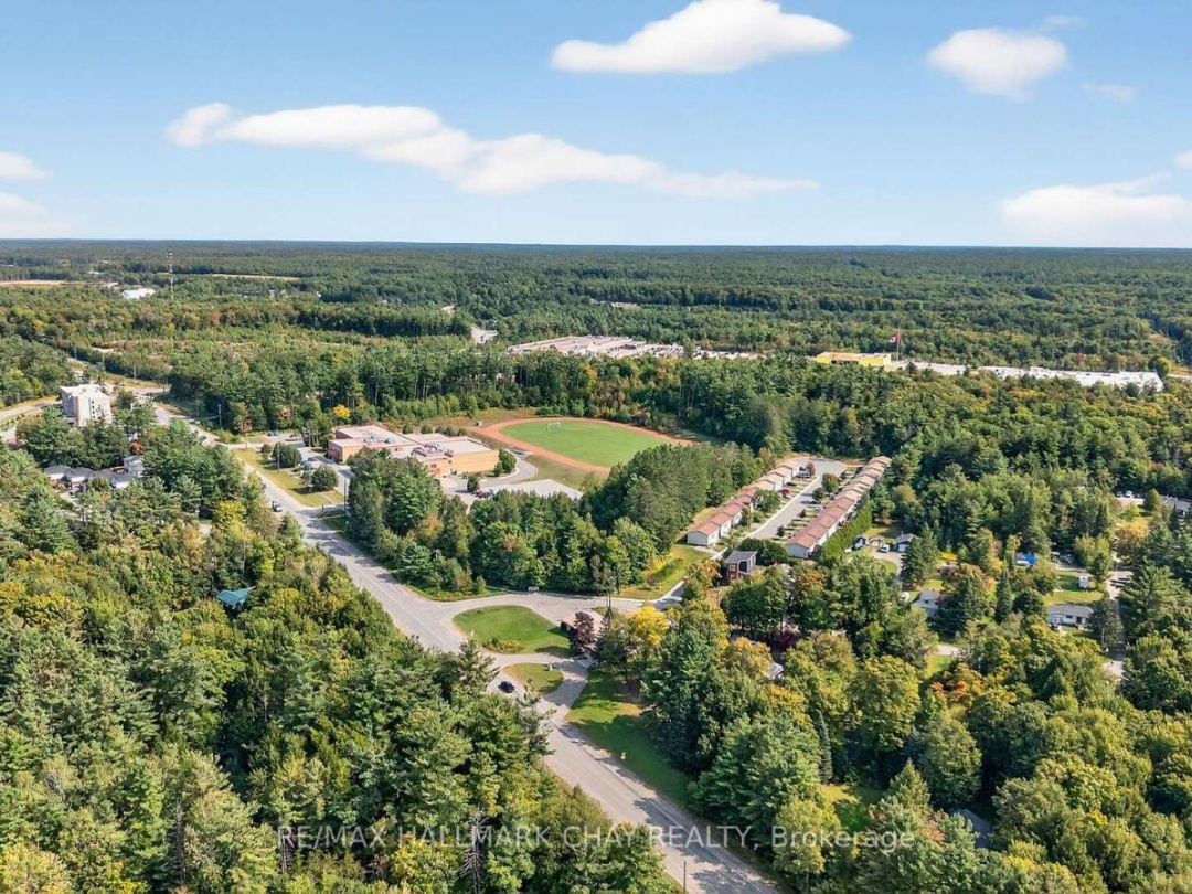 202 VEL-DOR CRESCENT, 
