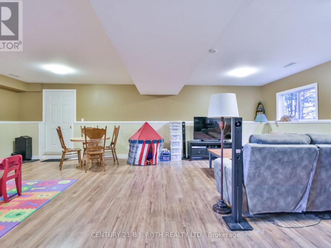 3371 LAKE ST. GEORGE BOULEVARD, 