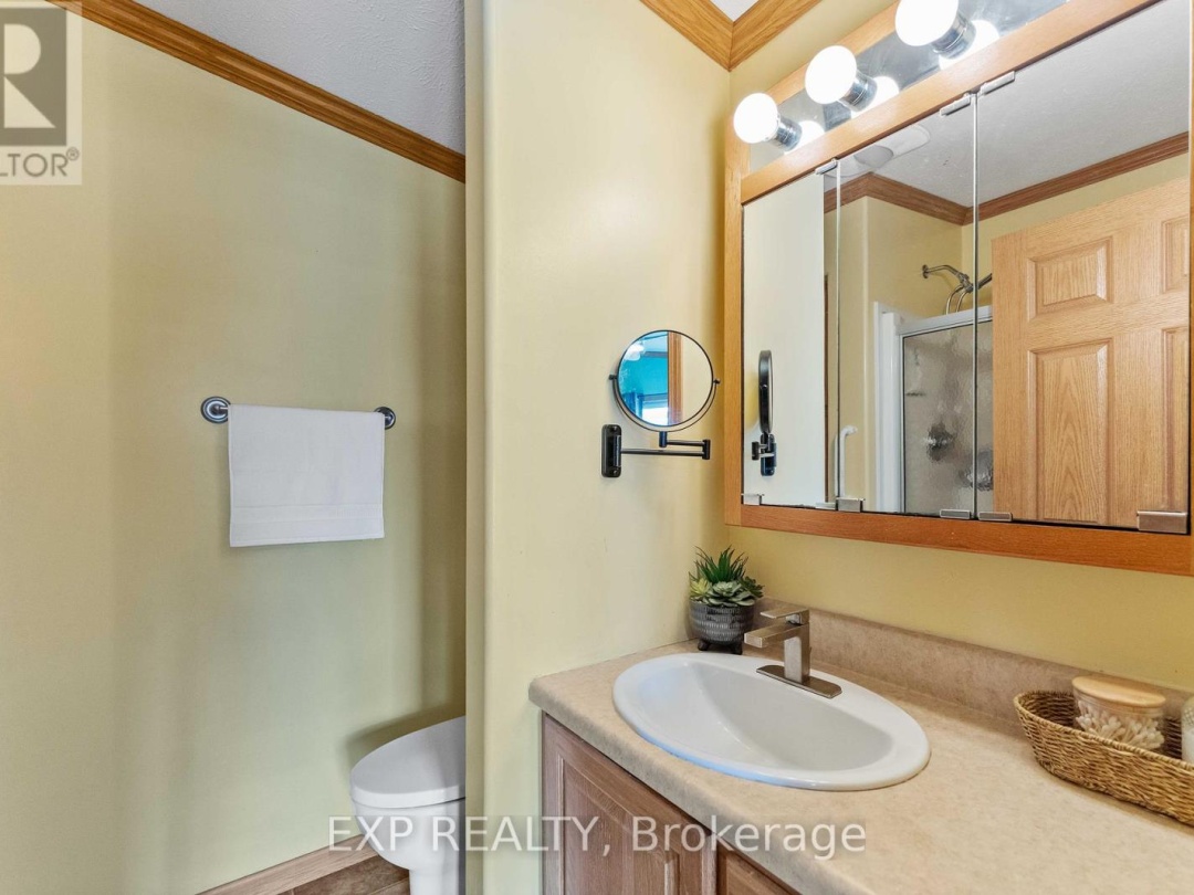 56 CREEKSIDE CIRCLE, 