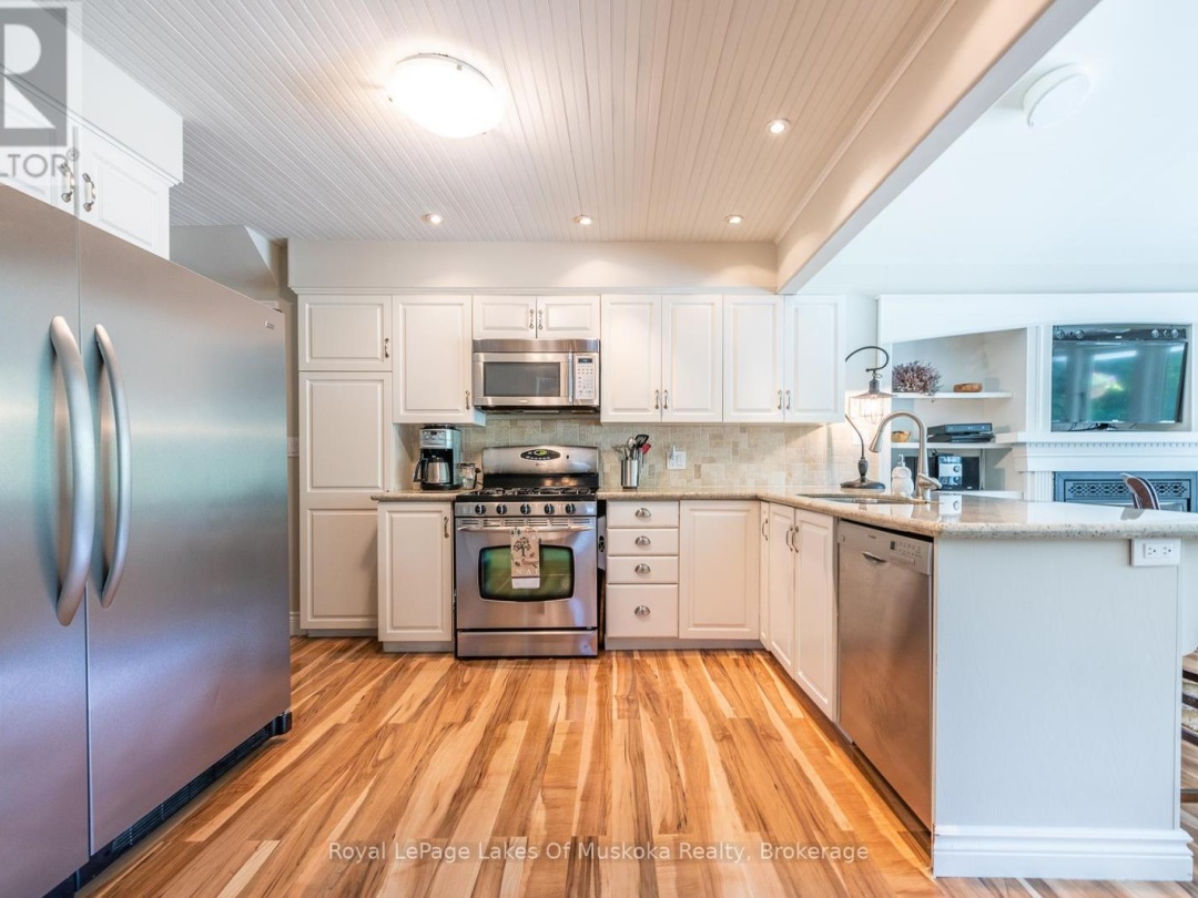 9 MOUNTVIEW AVENUE, 